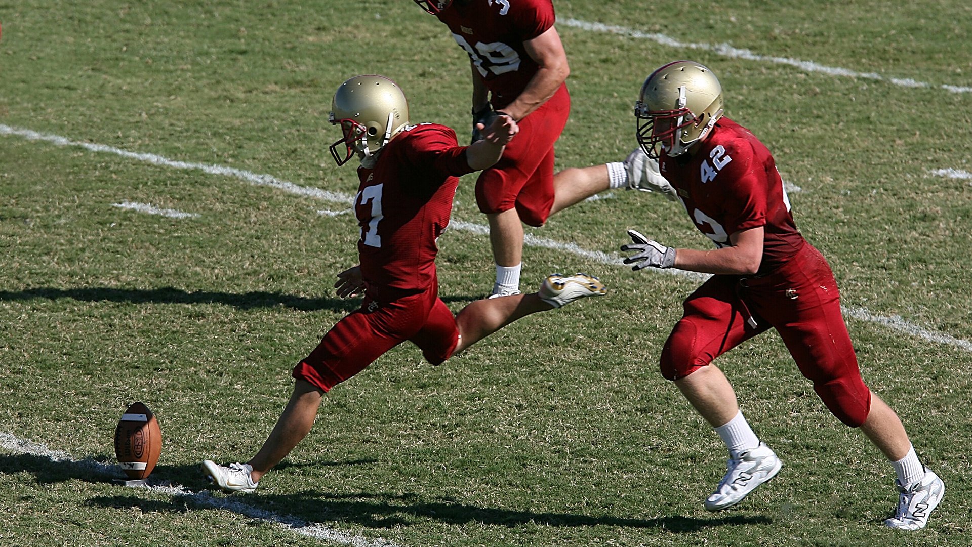 以足球文化大发展助推区域经济一体化发展，足球文化传承
