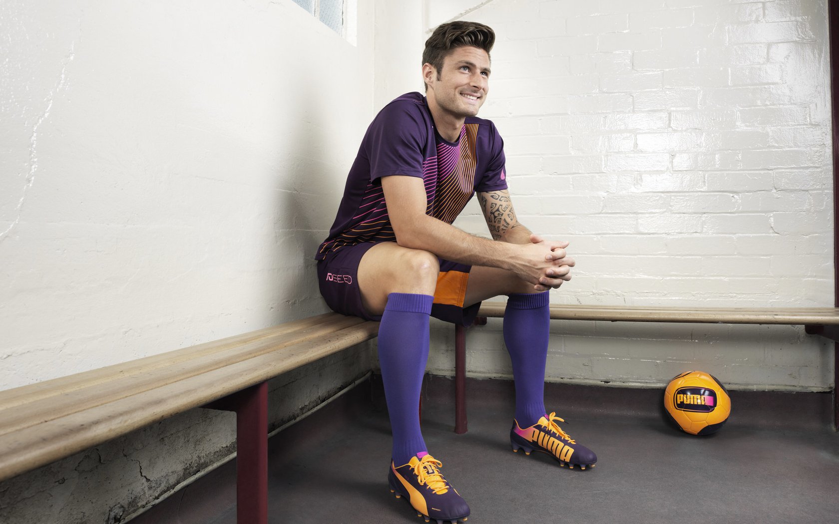 法甲：里昂2-1逆转尼斯，队内明星表现抢眼，里昂法甲排名