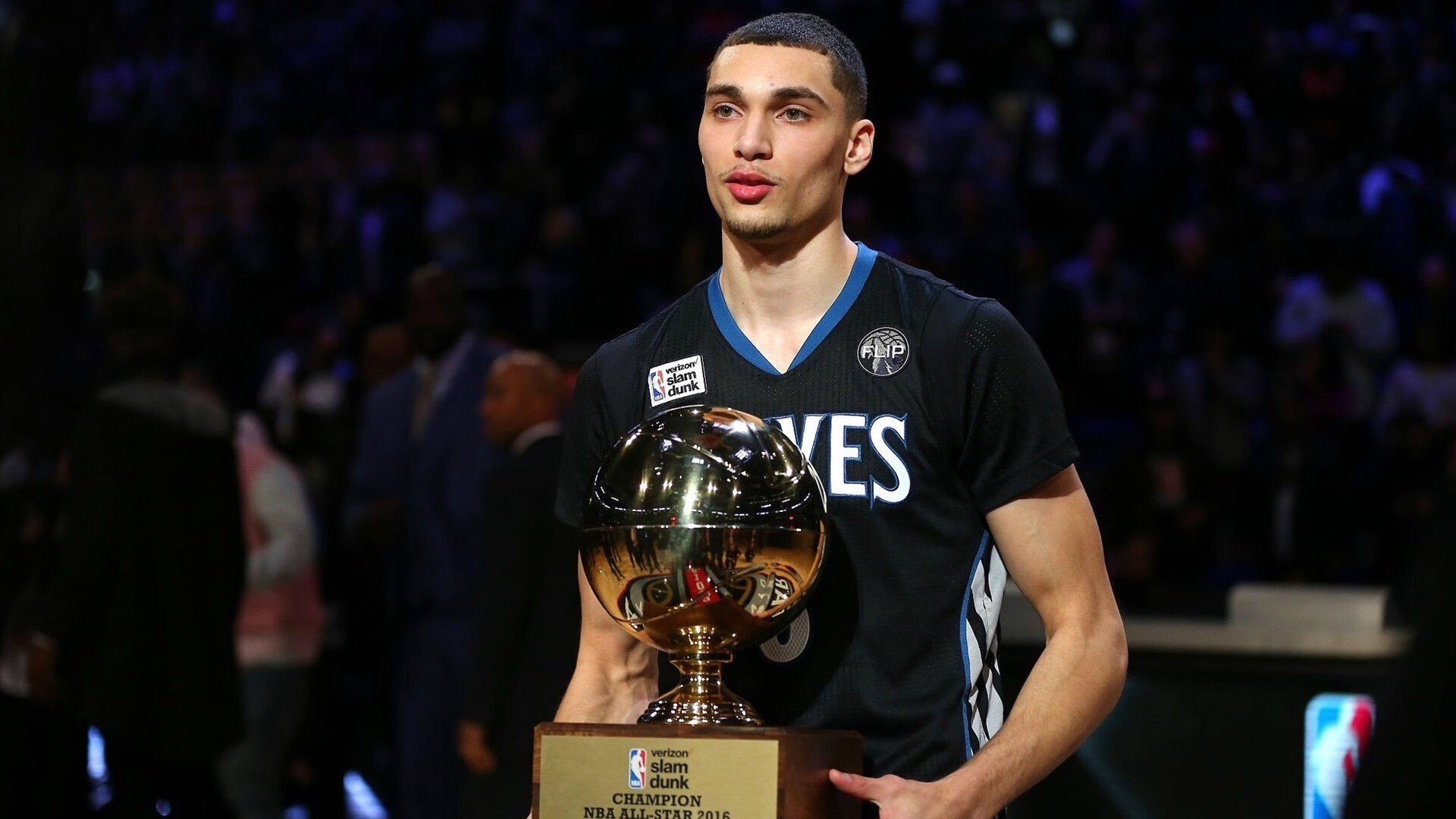 爱游戏体育-英雄联盟 赛季总结数据公布，英雄联盟 赛季总结数据公布了吗