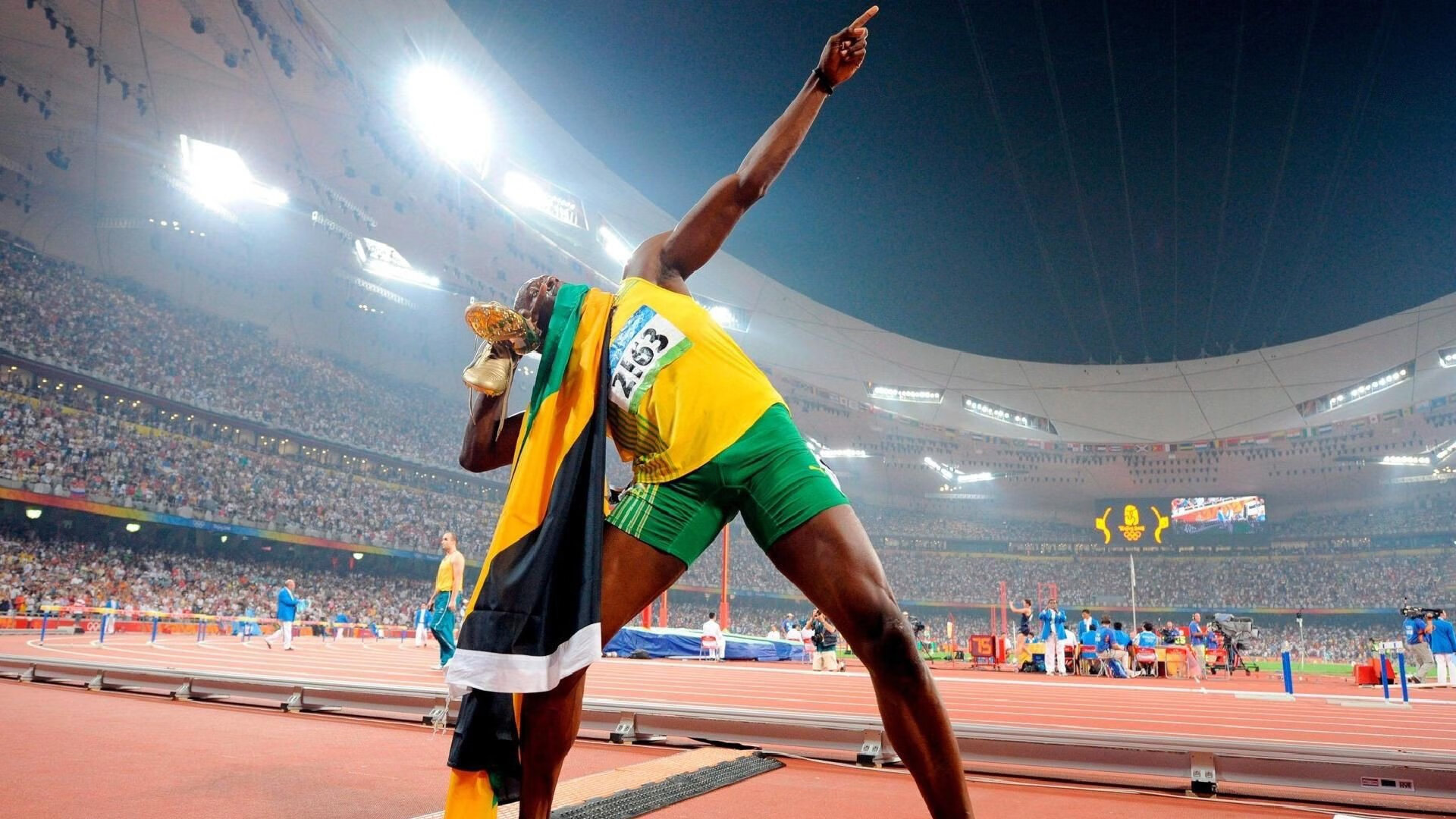 是否应鼓励球员创建专属城市品牌形象