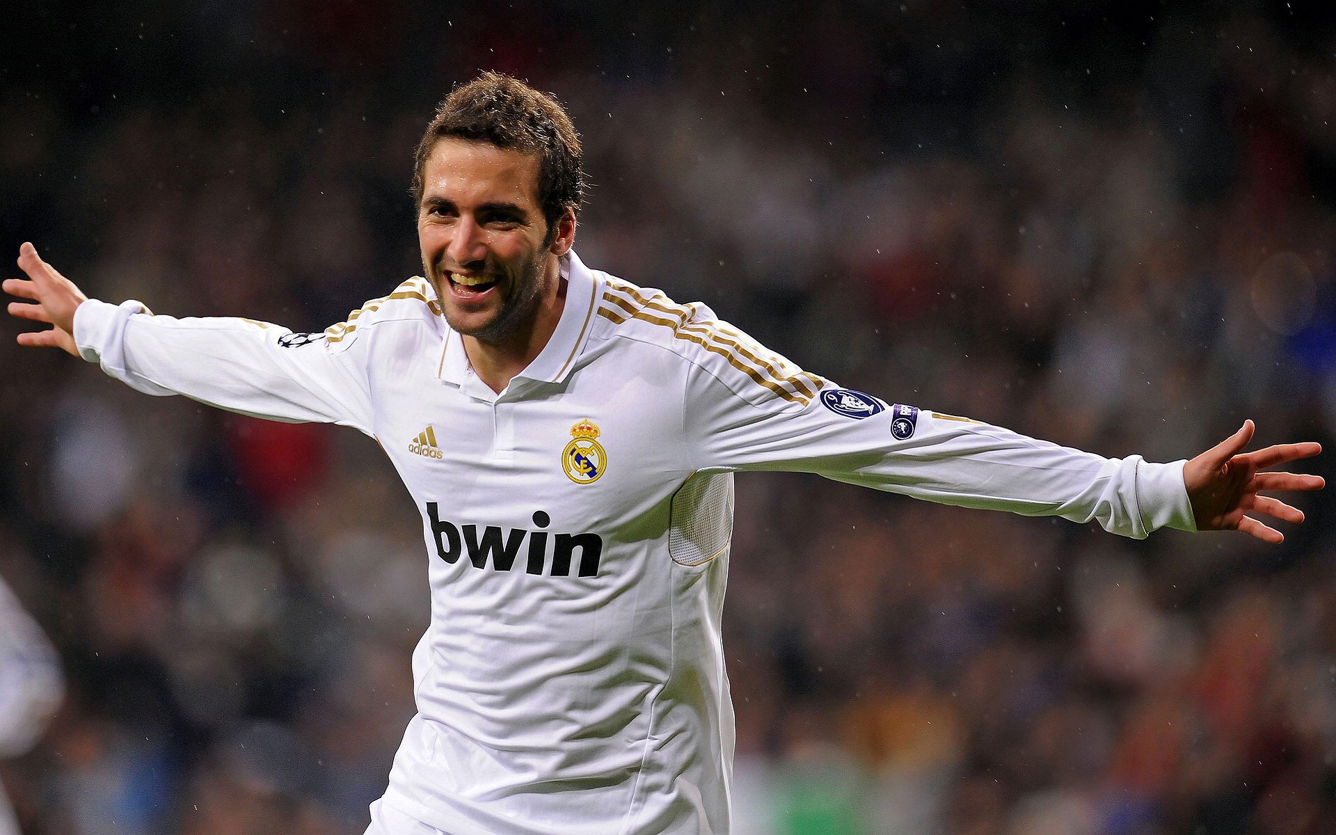 爱游戏登录入口-恩波利重用年轻球员构建未来核心，恩波利球衣